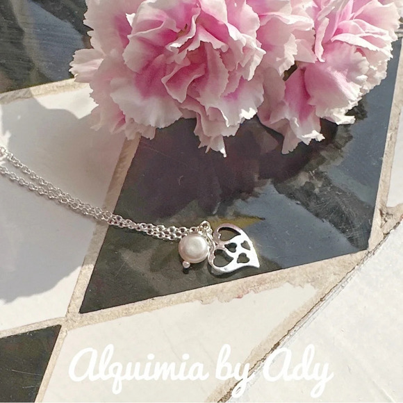 Silver statement 925 stamped real freshwater pearl  heart charm necklace - Picture 2 of 10